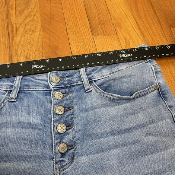 Judy Blue Jeans Womens 11/30 Light Wash High Rise Skinny Fit Button Fly Raw Hem - Picture 7 of 10